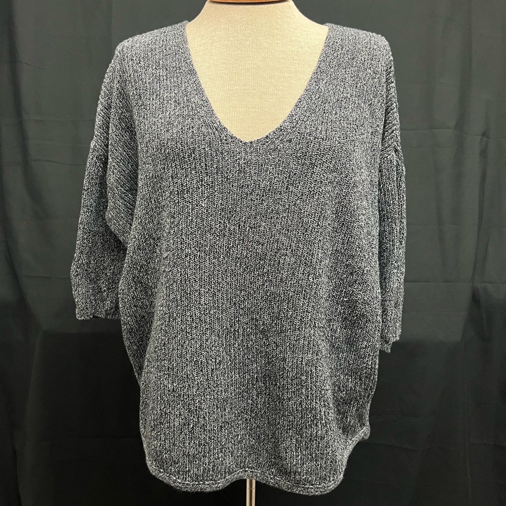 Express short sleeve batwing sweater - black white knit - size s